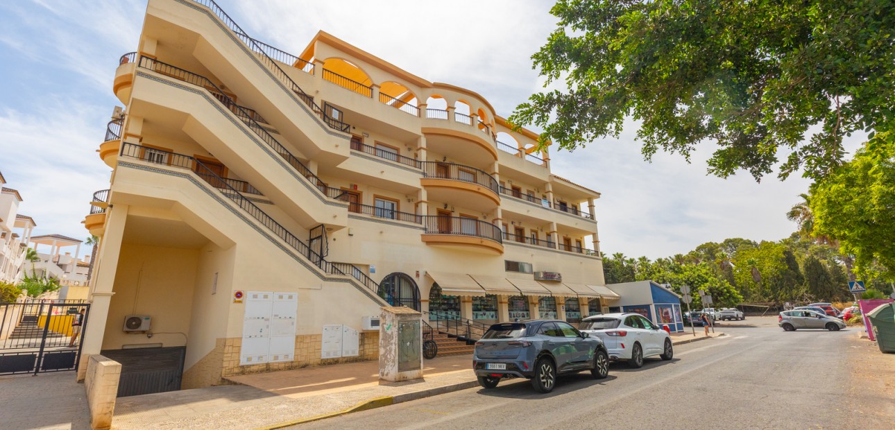 Sale - Apartment / flat -
Orihuela Costa - Villamartin