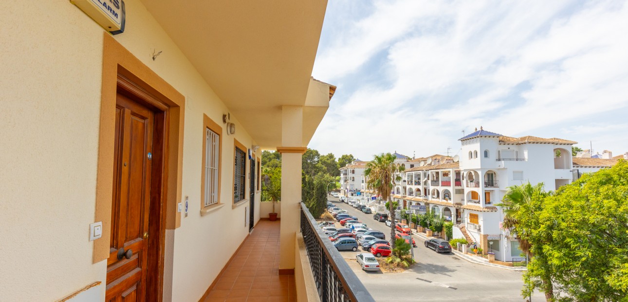 Sale - Apartment / flat -
Orihuela Costa - Villamartin