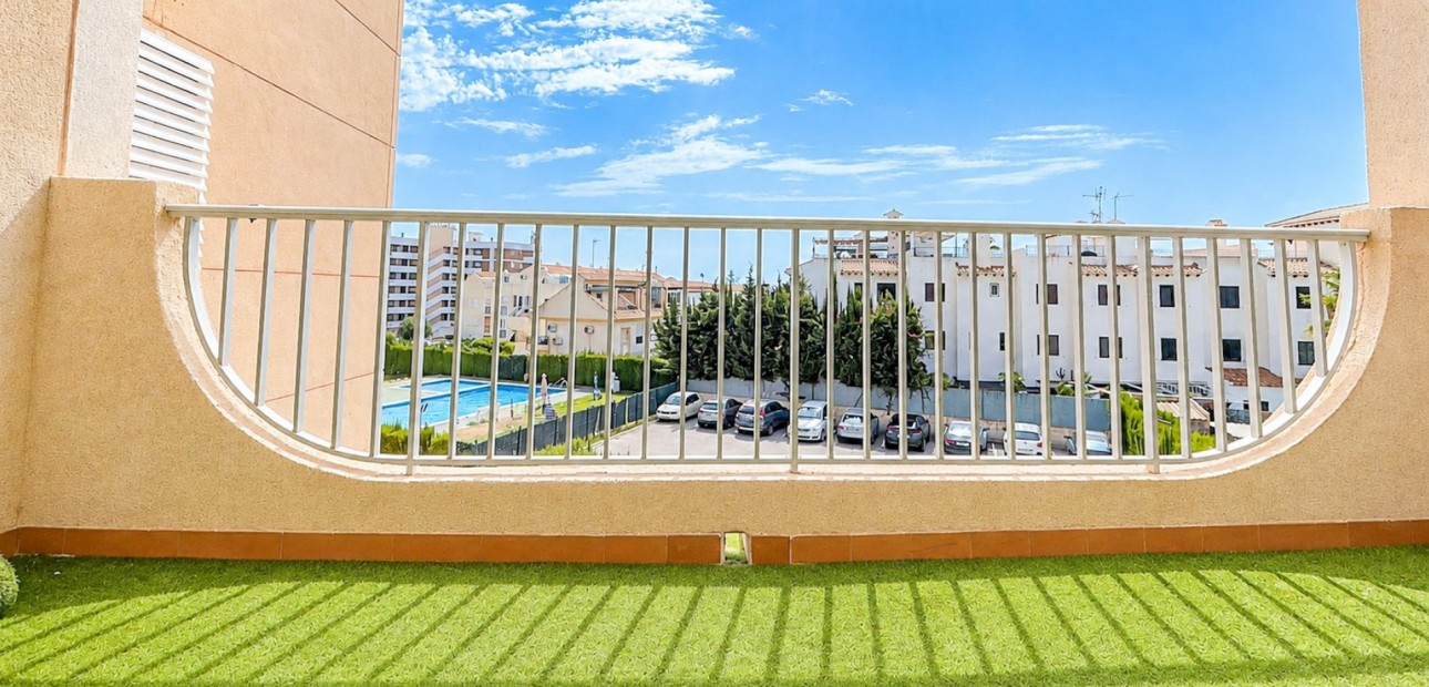 Sale - Apartment / flat -
Orihuela Costa - Cabo Roig