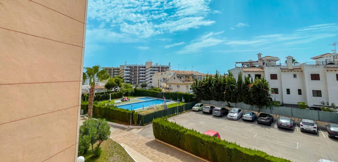 Sale - Apartment / flat -
Orihuela Costa - Cabo Roig