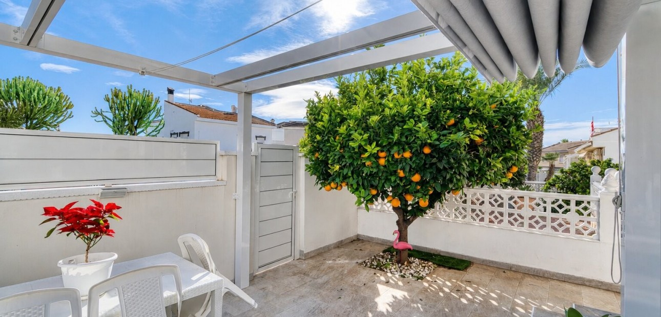 Sale - Townhouse -
Benijofar - Monte Azul