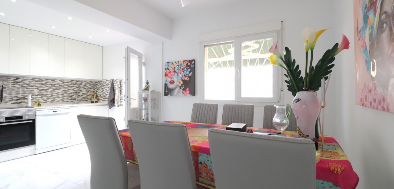 Sale - Townhouse -
Benijofar - Monte Azul