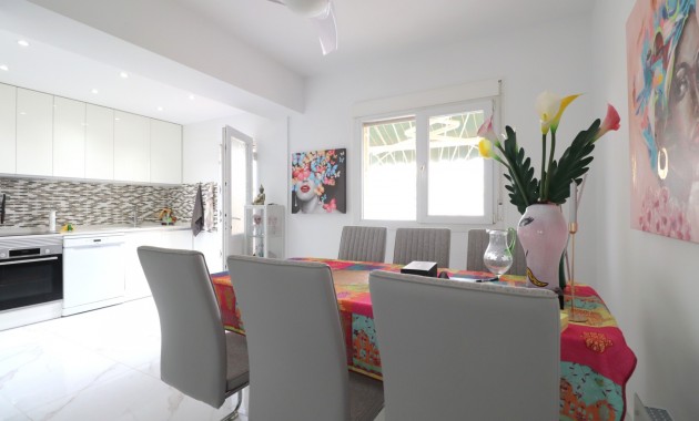 Sale - Townhouse -
Benijofar - Monte Azul