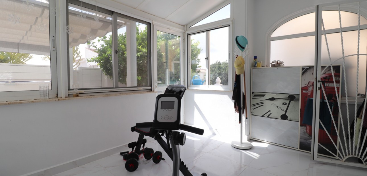 Sale - Townhouse -
Benijofar - Monte Azul