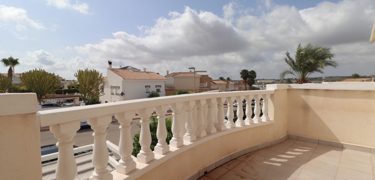 Sale - Townhouse -
Benijofar - Monte Azul
