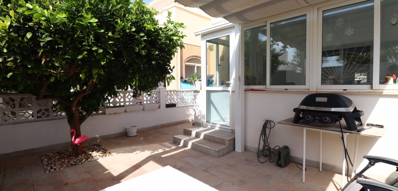 Sale - Townhouse -
Benijofar - Monte Azul