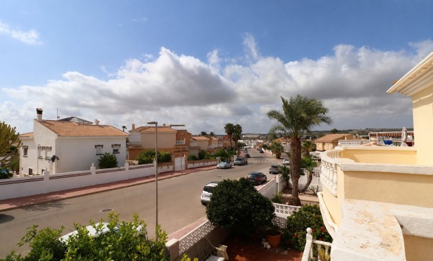 Sale - Townhouse -
Benijofar - Monte Azul