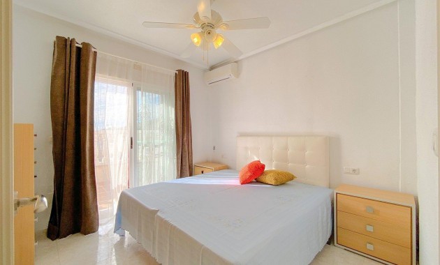 Sale - Villa -
Torrevieja - Cañada del Molino