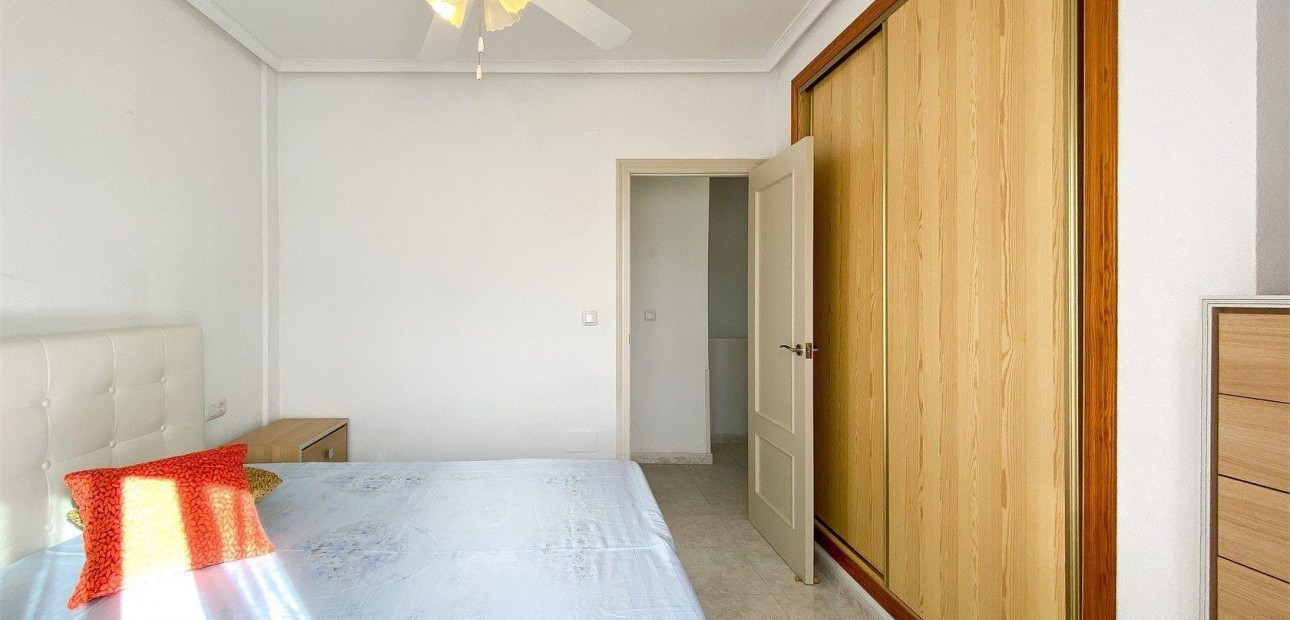Sale - Villa -
Torrevieja - Cañada del Molino
