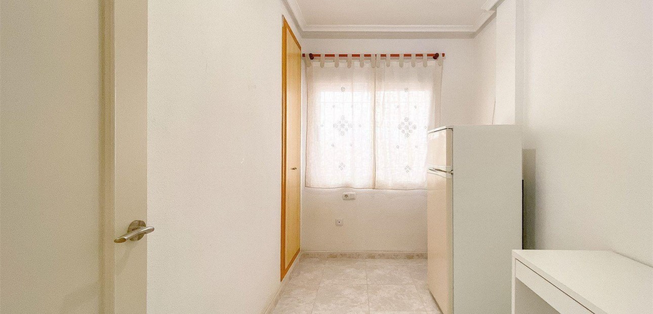 Sale - Villa -
Torrevieja - Cañada del Molino