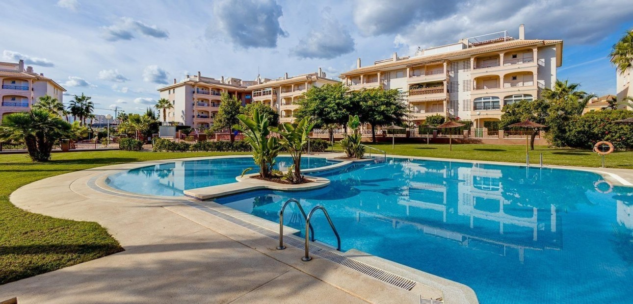 Sale - Apartment / flat -
Orihuela Costa - La Chismosa