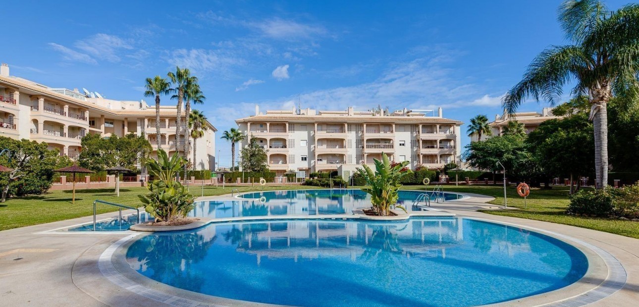 Sale - Apartment / flat -
Orihuela Costa - La Chismosa