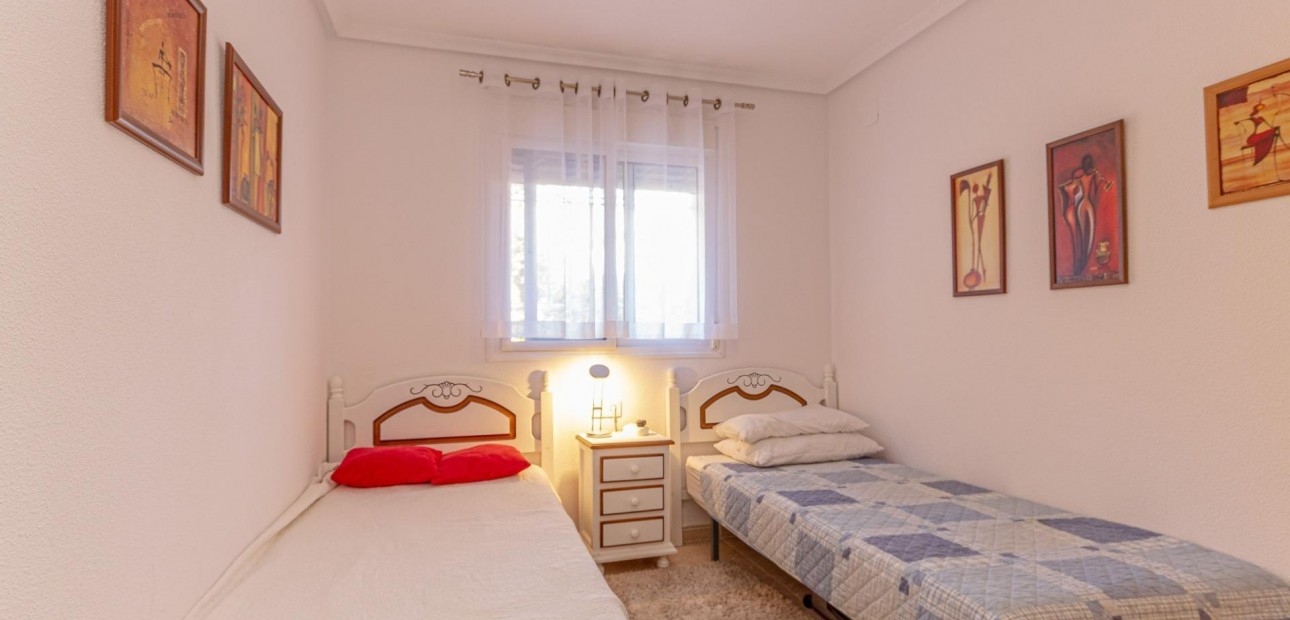 Sale - Apartment / flat -
Orihuela Costa - La Chismosa