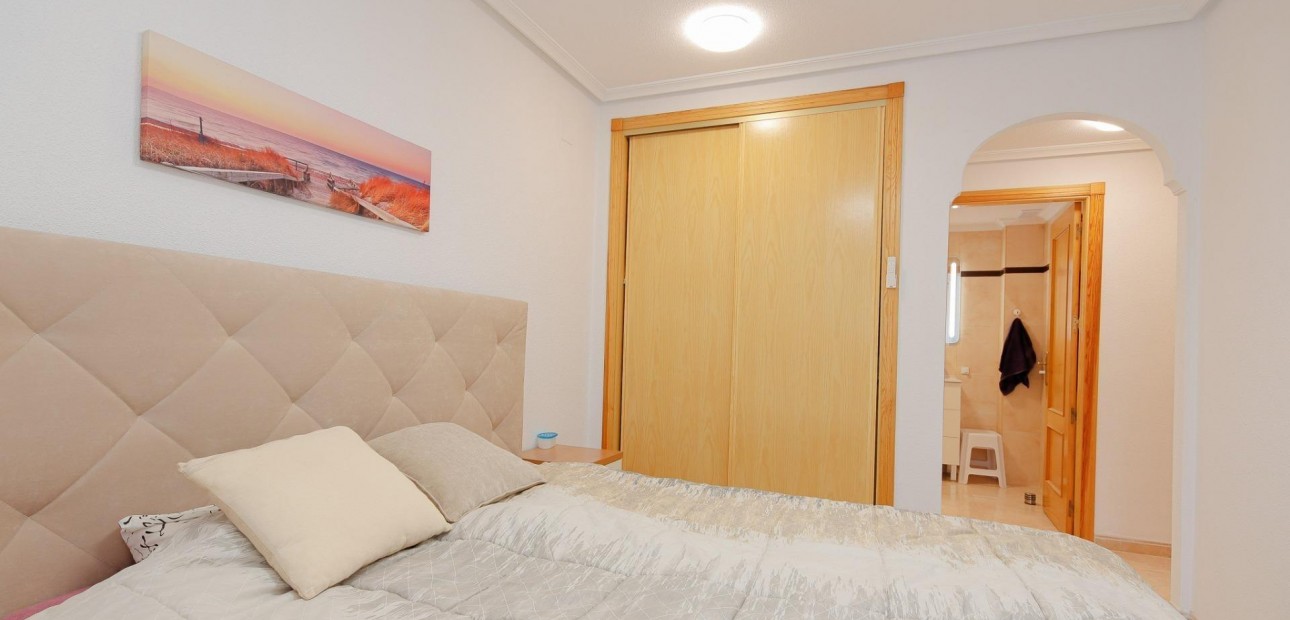 Sale - Apartment / flat -
Orihuela Costa - La Chismosa