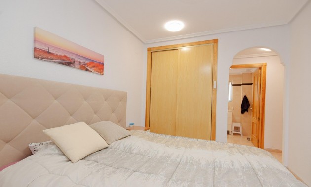 Sale - Apartment / flat -
Orihuela Costa - La Chismosa
