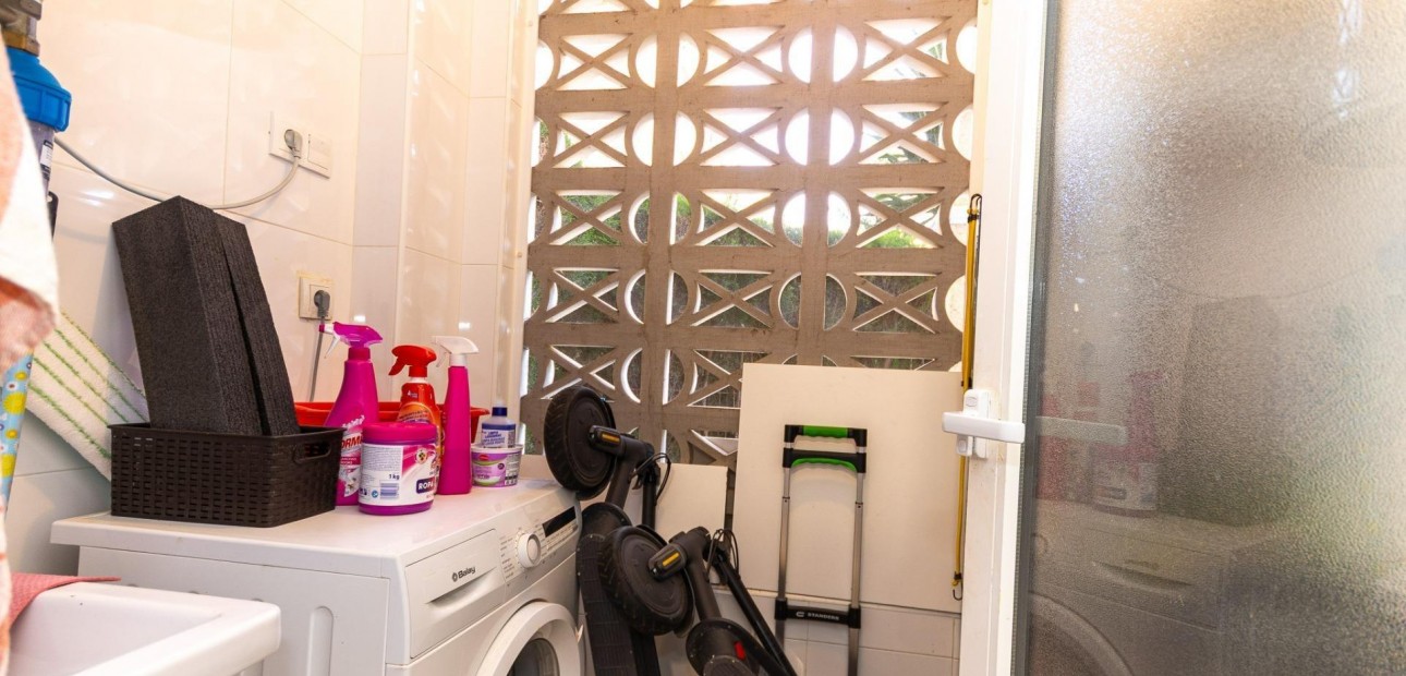 Sale - Apartment / flat -
Orihuela Costa - La Chismosa