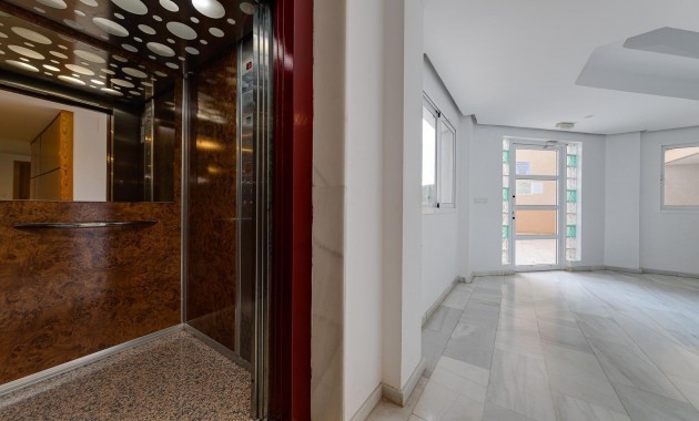 Sale - Apartment / flat -
Orihuela Costa - La Chismosa