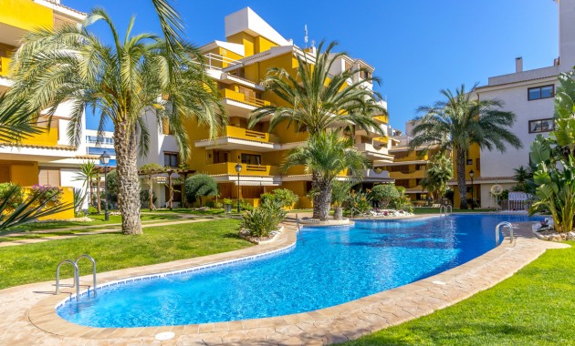 Sale - Apartment / flat -
Torrevieja - Punta Prima