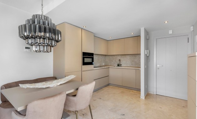 Sale - Apartment / flat -
Torrevieja - Punta Prima