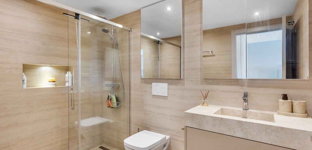 Sale - Apartment / flat -
Torrevieja - Punta Prima