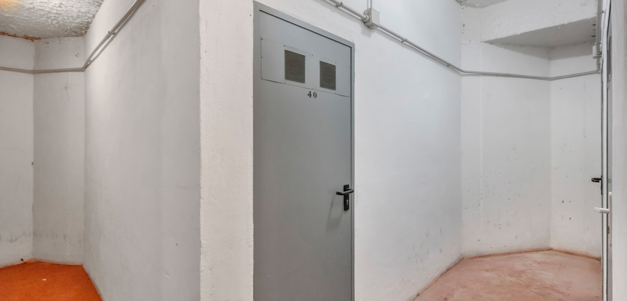 Sale - Apartment / flat -
Torrevieja - Punta Prima