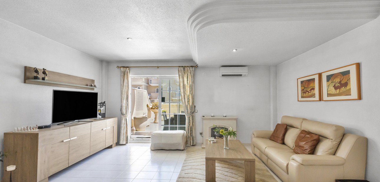 Sale - Apartment / flat -
Guardamar del Segura - El Raso