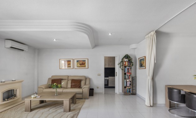 Sale - Apartment / flat -
Guardamar del Segura - El Raso