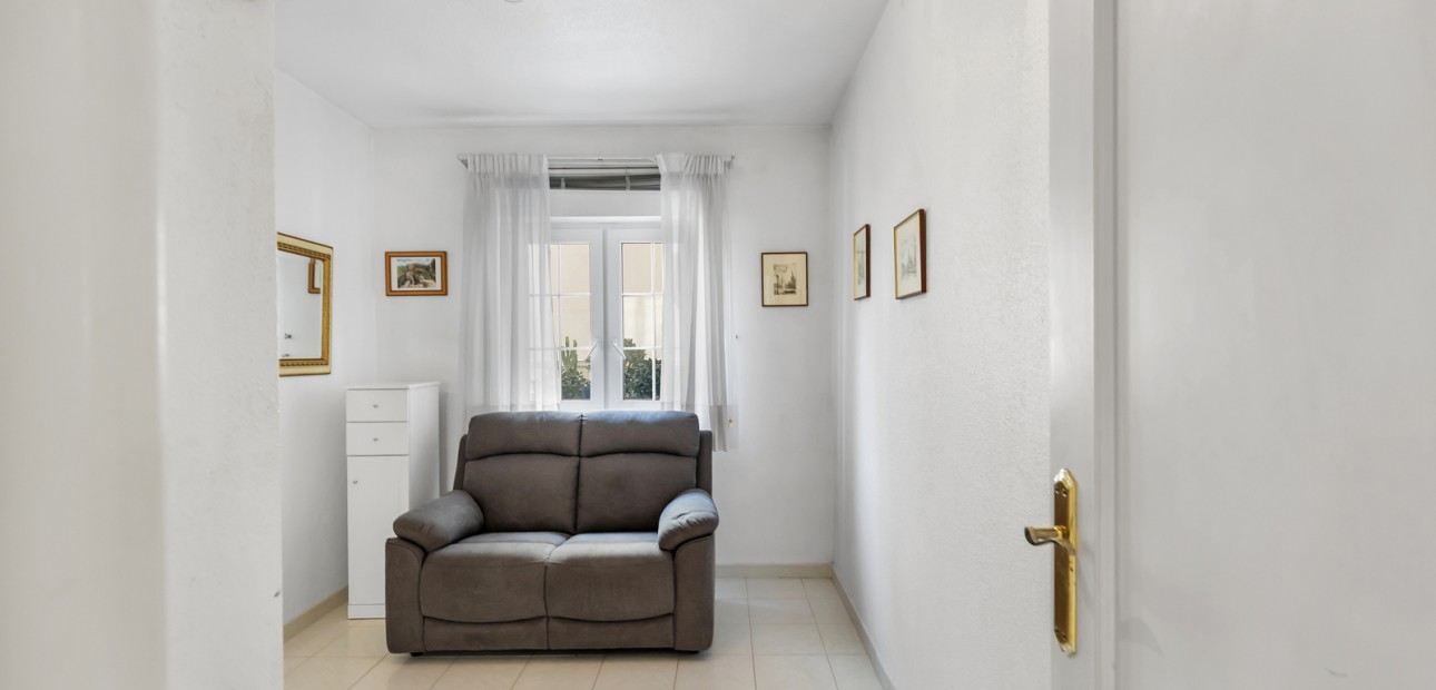 Sale - Apartment / flat -
Guardamar del Segura - El Raso