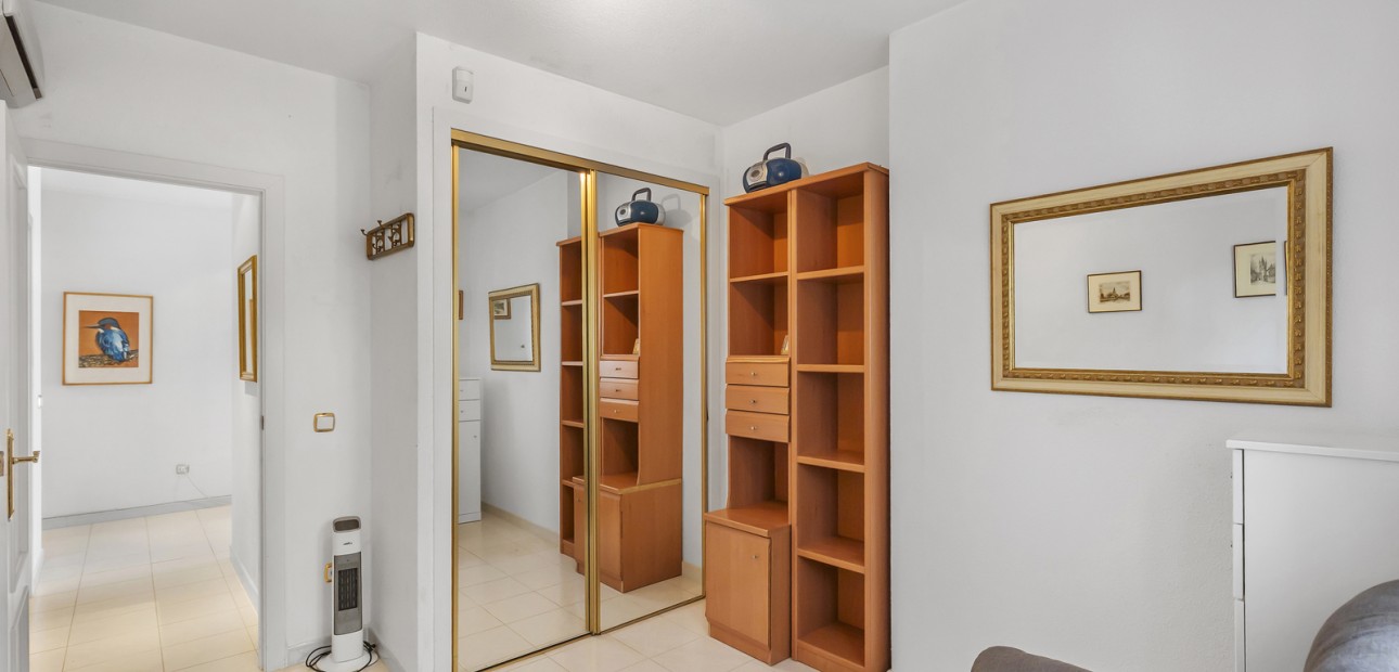 Sale - Apartment / flat -
Guardamar del Segura - El Raso