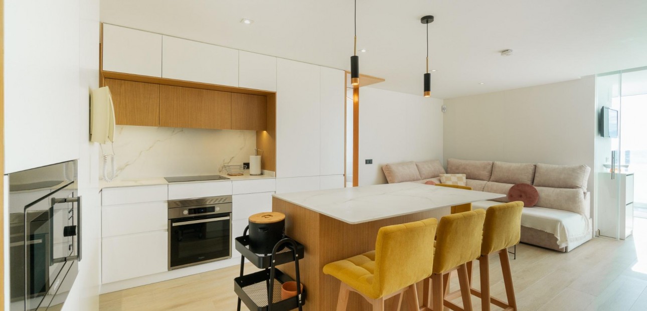 Sale - Apartment / flat -
Guardamar del Segura - Puerto Deportivo