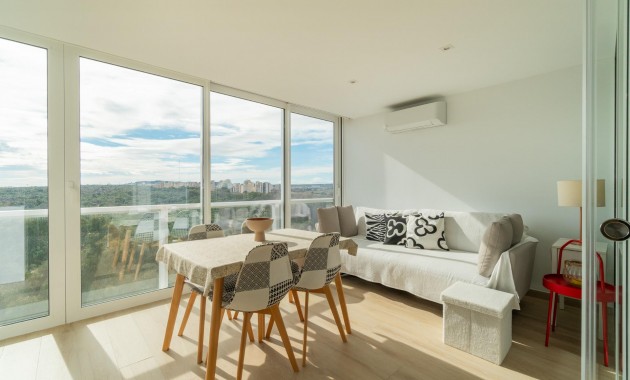 Sale - Apartment / flat -
Guardamar del Segura - Puerto Deportivo