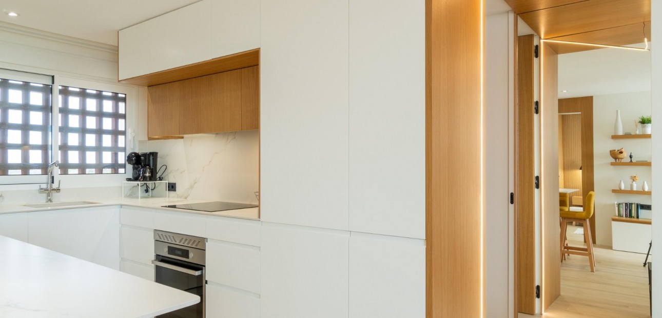 Sale - Apartment / flat -
Guardamar del Segura - Puerto Deportivo