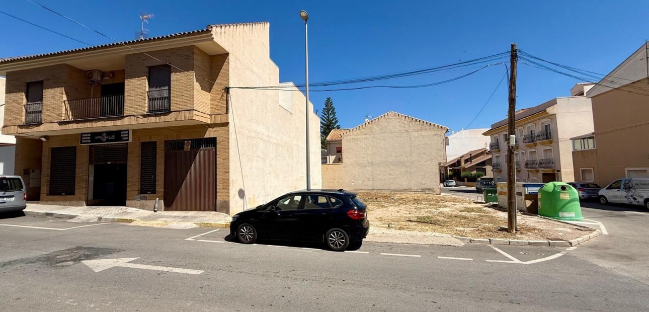 Sale - Urban building plot -
San Miguel de Salinas - CENTRO URBANO