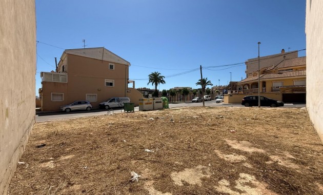 Sale - Urban building plot -
San Miguel de Salinas - CENTRO URBANO