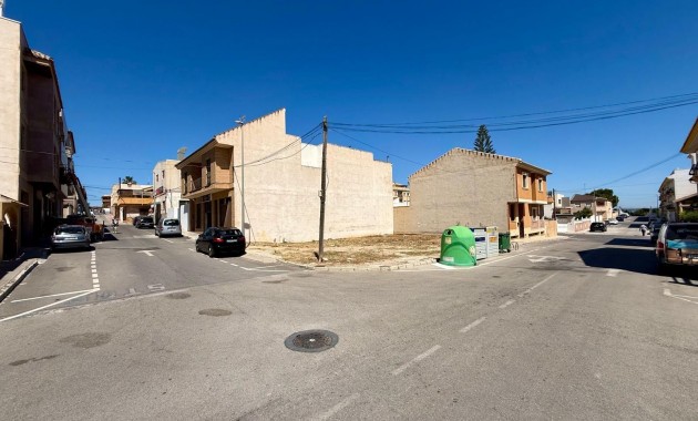 Sale - Urban building plot -
San Miguel de Salinas - CENTRO URBANO