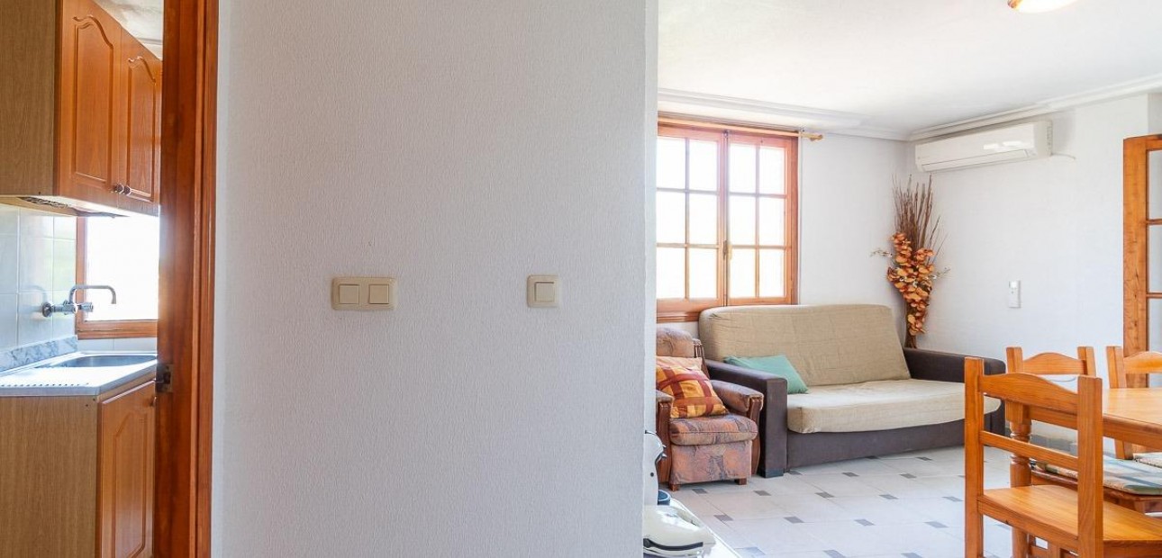 Sale - Apartment / flat -
Torrevieja - La Mata pueblo