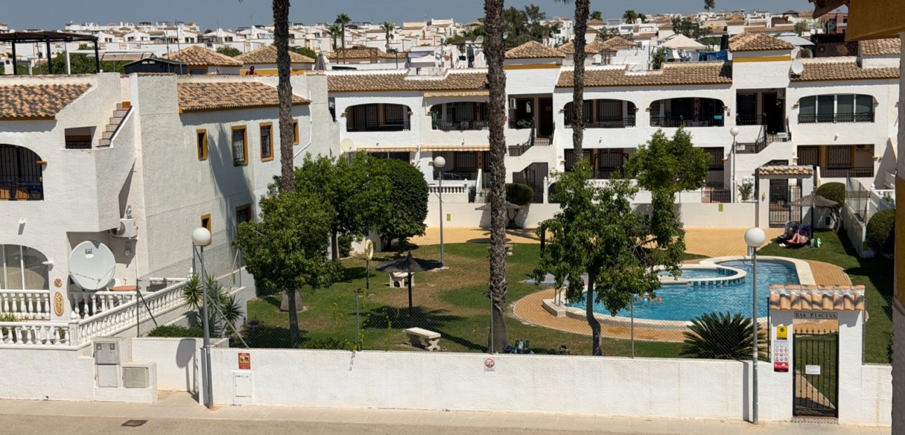 Venta - Apartamento / piso -
Orihuela - Entre Naranjos Vistabella