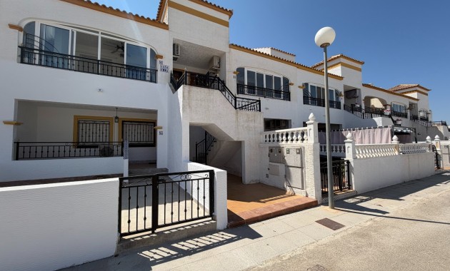 Venta - Apartamento / piso -
Orihuela - Entre Naranjos Vistabella