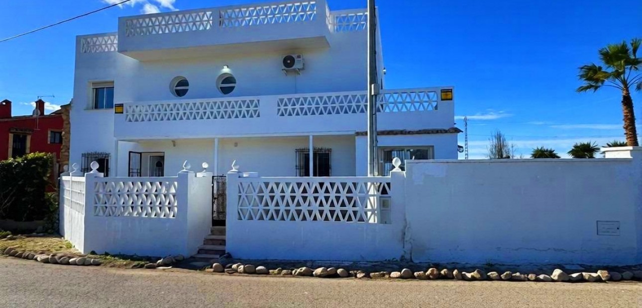 Venta - Villa -
Cox - Comunidad valenciana