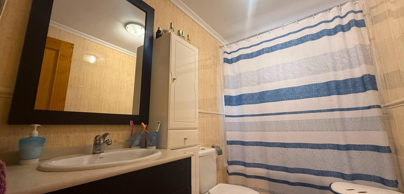 Venta - Apartamento / piso -
Torrevieja - La Mata pueblo