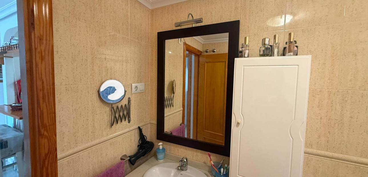 Venta - Apartamento / piso -
Torrevieja - La Mata pueblo