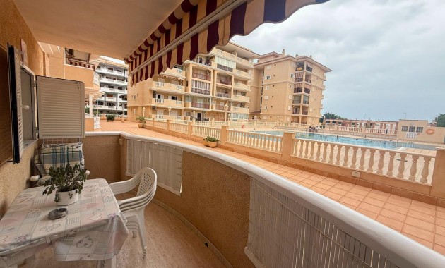 Venta - Apartamento / piso -
Torrevieja - La Mata pueblo