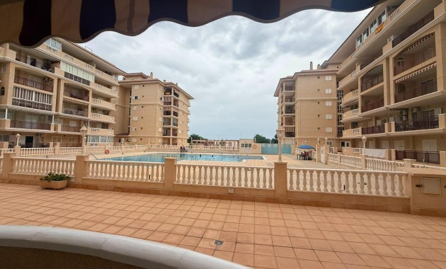 Venta - Apartamento / piso -
Torrevieja - La Mata pueblo