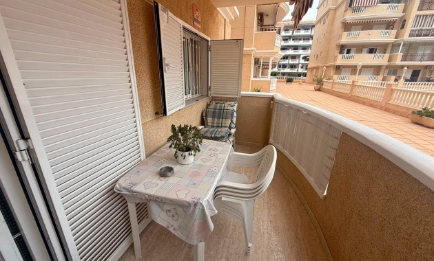 Venta - Apartamento / piso -
Torrevieja - La Mata pueblo