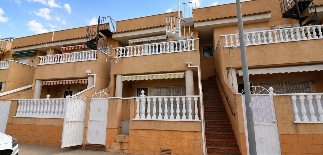 Venta - Apartamento / piso -
Rojales - Los Palacios