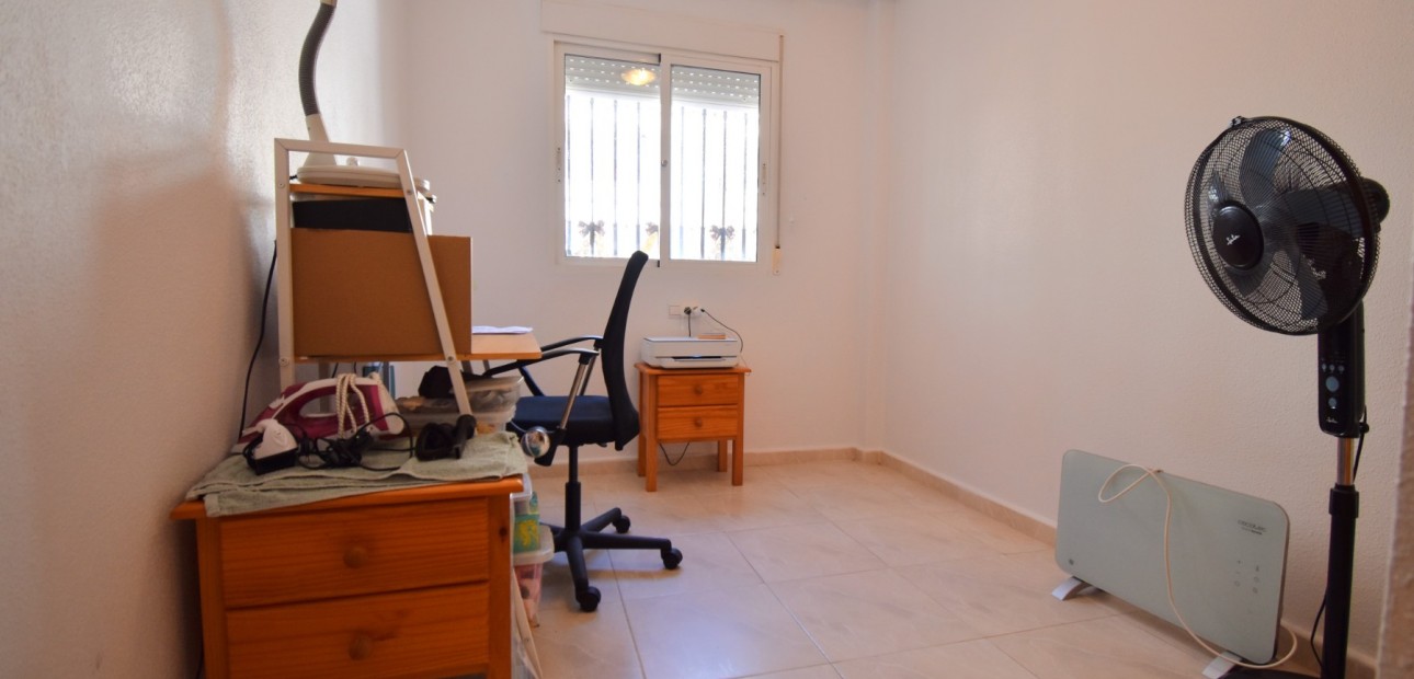 Venta - Apartamento / piso -
Orihuela Costa - Playa Flamenca