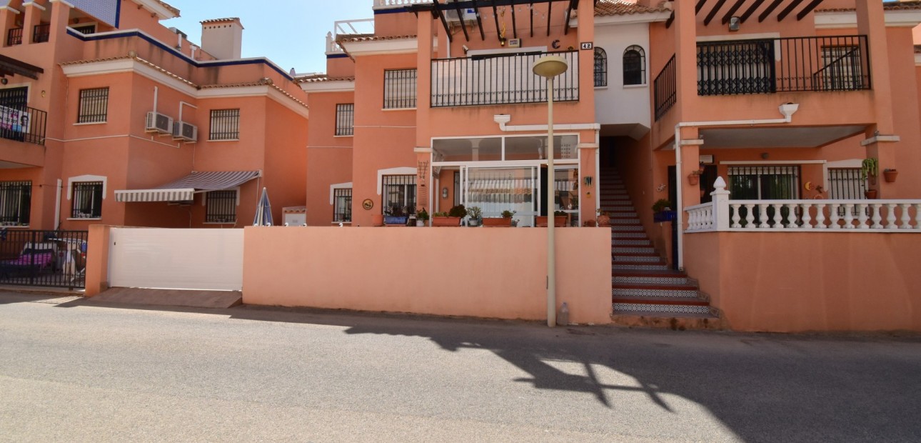 Venta - Apartamento / piso -
Orihuela Costa - Playa Flamenca