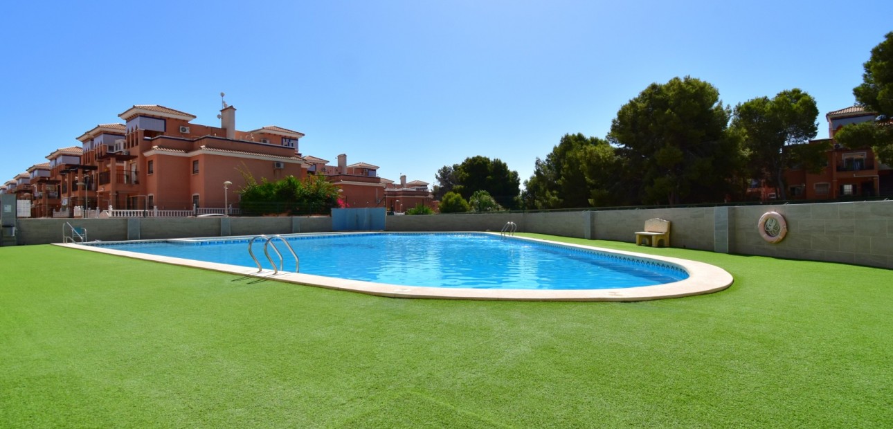 Venta - Apartamento / piso -
Orihuela Costa - Playa Flamenca