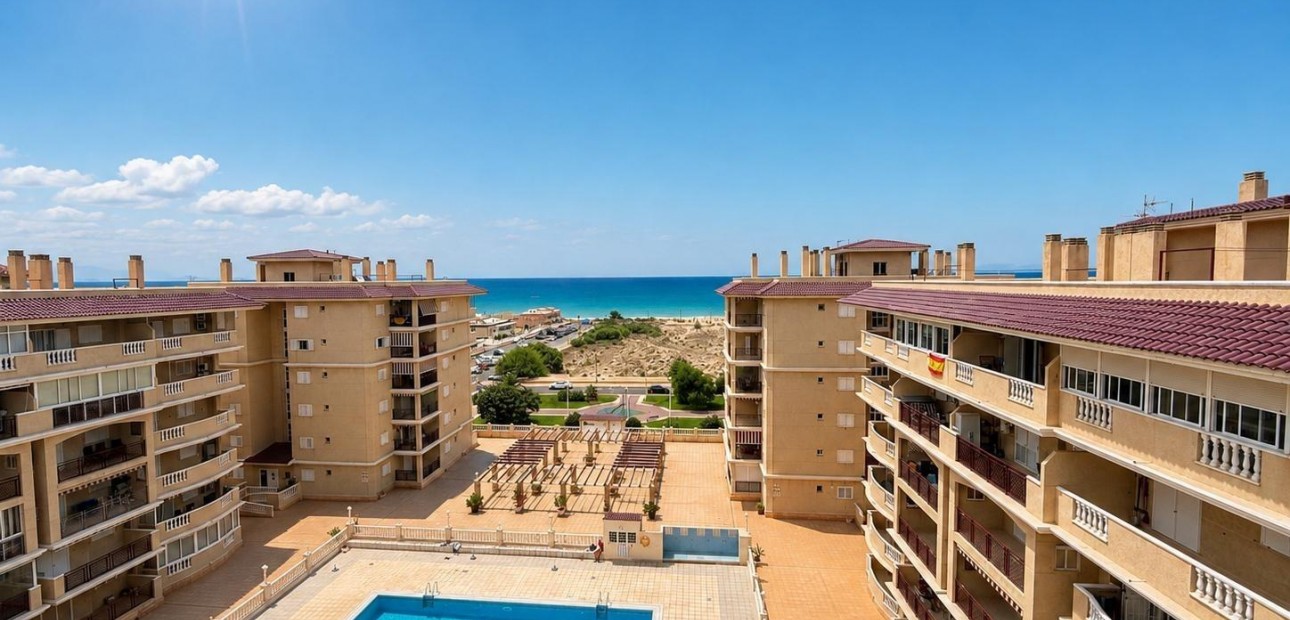 Venta - Apartamento / piso -
Torrevieja - Los Europeos