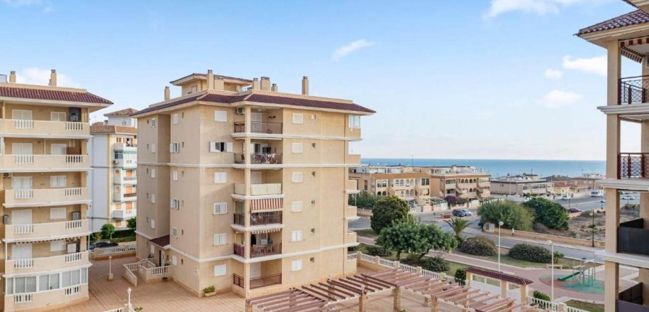 Venta - Apartamento / piso -
Torrevieja - Los Europeos